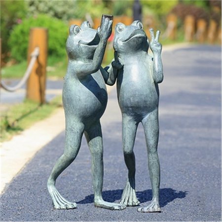 SPI Selfie Frog Friends Garden Sculpture 21.50 x 13 x 11 in. 34874